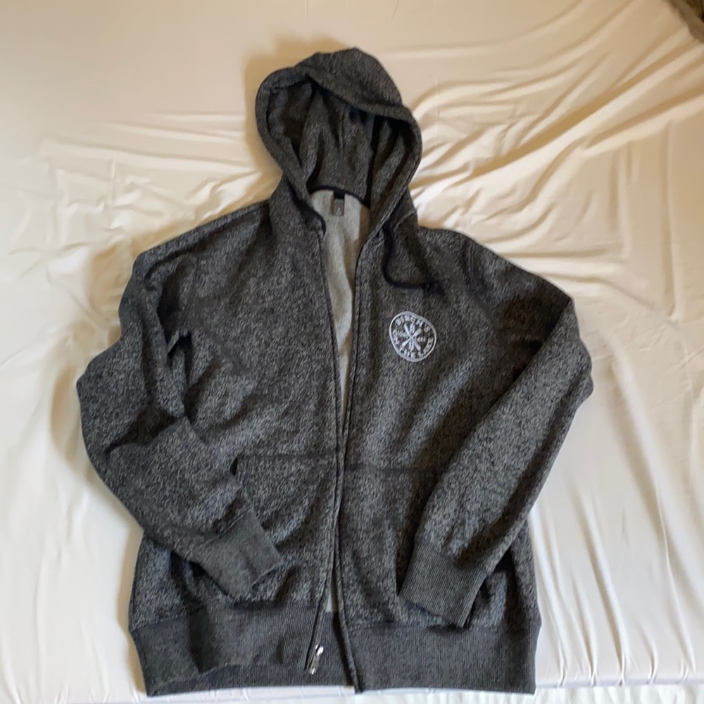 DISTRICT Men’s Medium Zip Up Sweatshirt Grey